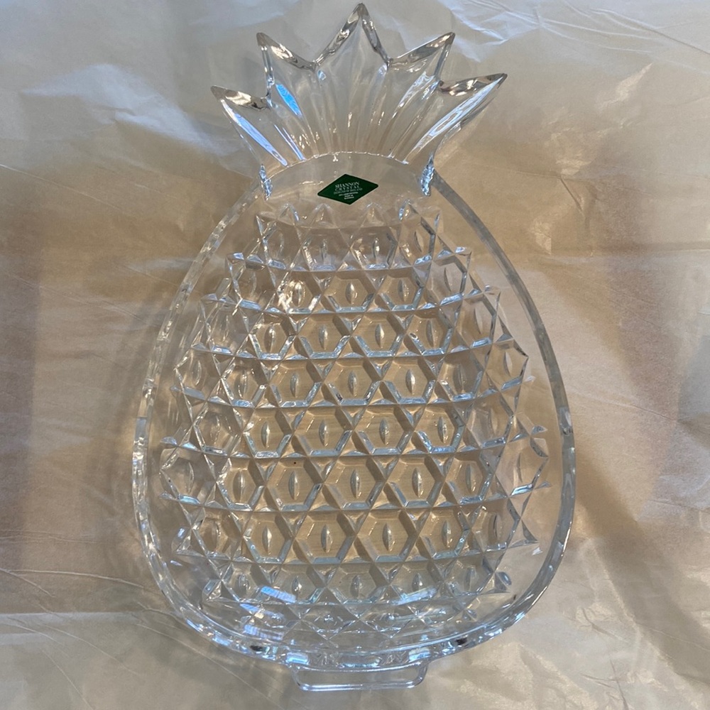 Shannon Crystal Designed in Ireland beautiful Ananas Shape Candy Bowl